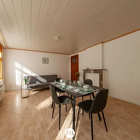 Des Chartriers Apartment Mons