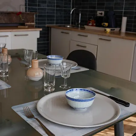 Résidence Des Chartriers * Mons