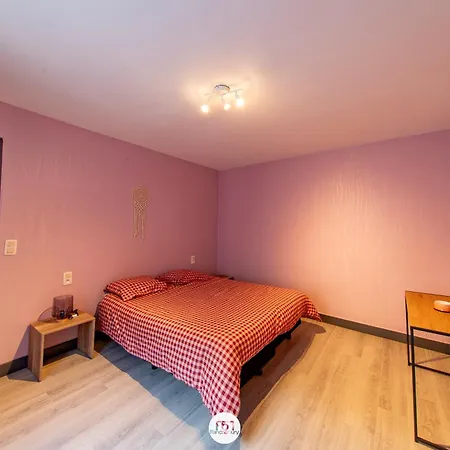 Apartment Des Chartriers