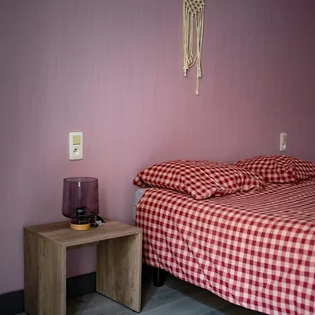 Des Chartriers Apartment